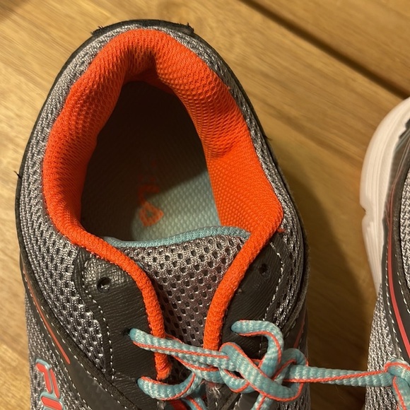 FILA ⭐️ soar womens running shoes - Picture 6 of 9